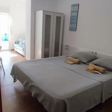 Surf Vibe Homestay *